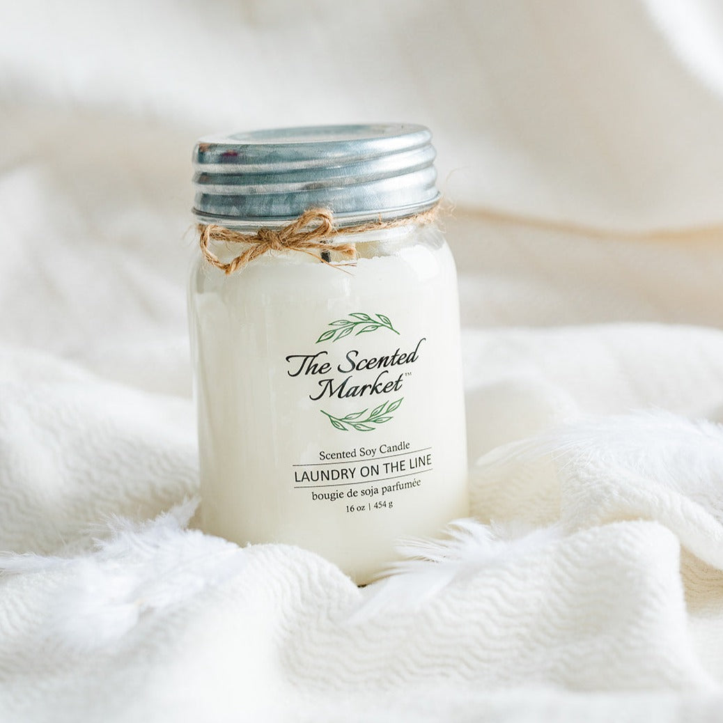 LAUNDRY ON THE LINE Soy Wax Candle 16 oz