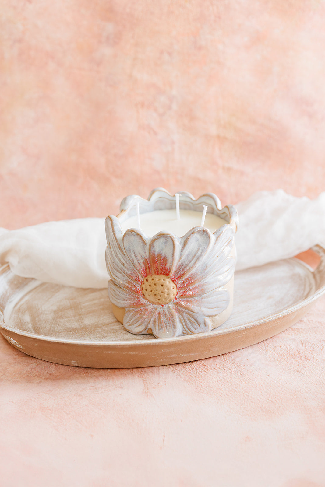 Daisy Flower 3-Wick Candle – Fresh & Floral Scented Candle for Home Décor