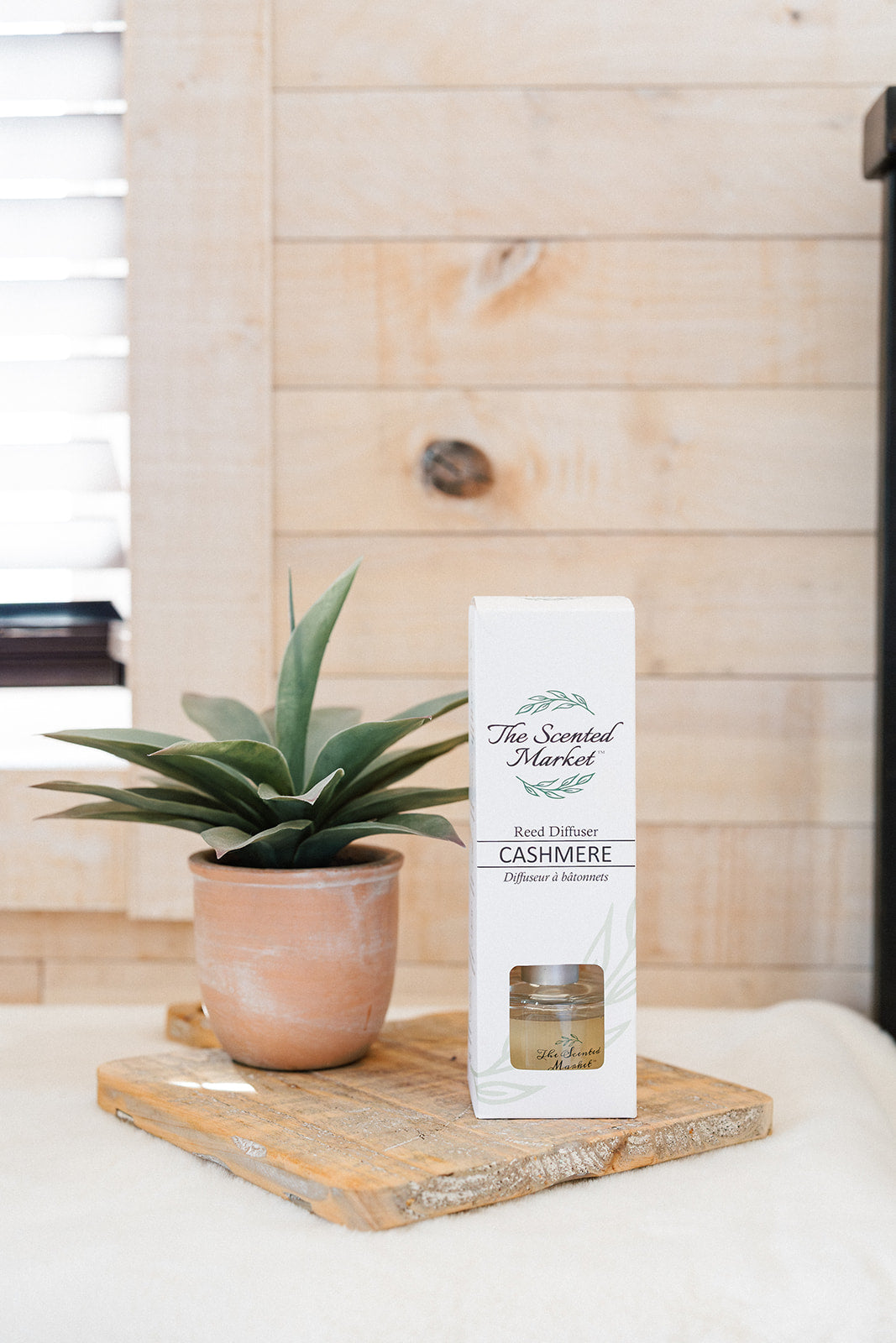 Cashmere Reed Diffuser – Long-Lasting Room Fragrance with a Soft, Cozy Scent - The Scented Market Home Fragrances