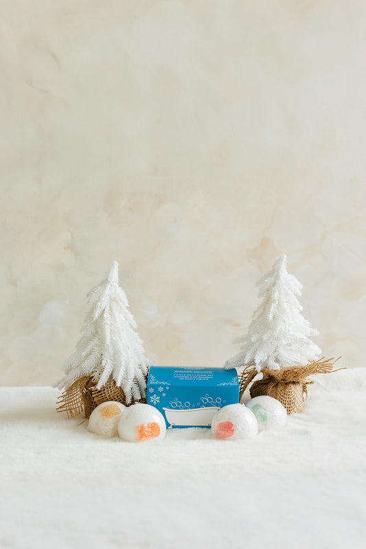 Winter Mini Bath Bomb Gift Set – 4 Relaxing Seasonal Scents for a Cozy Self Care Experience