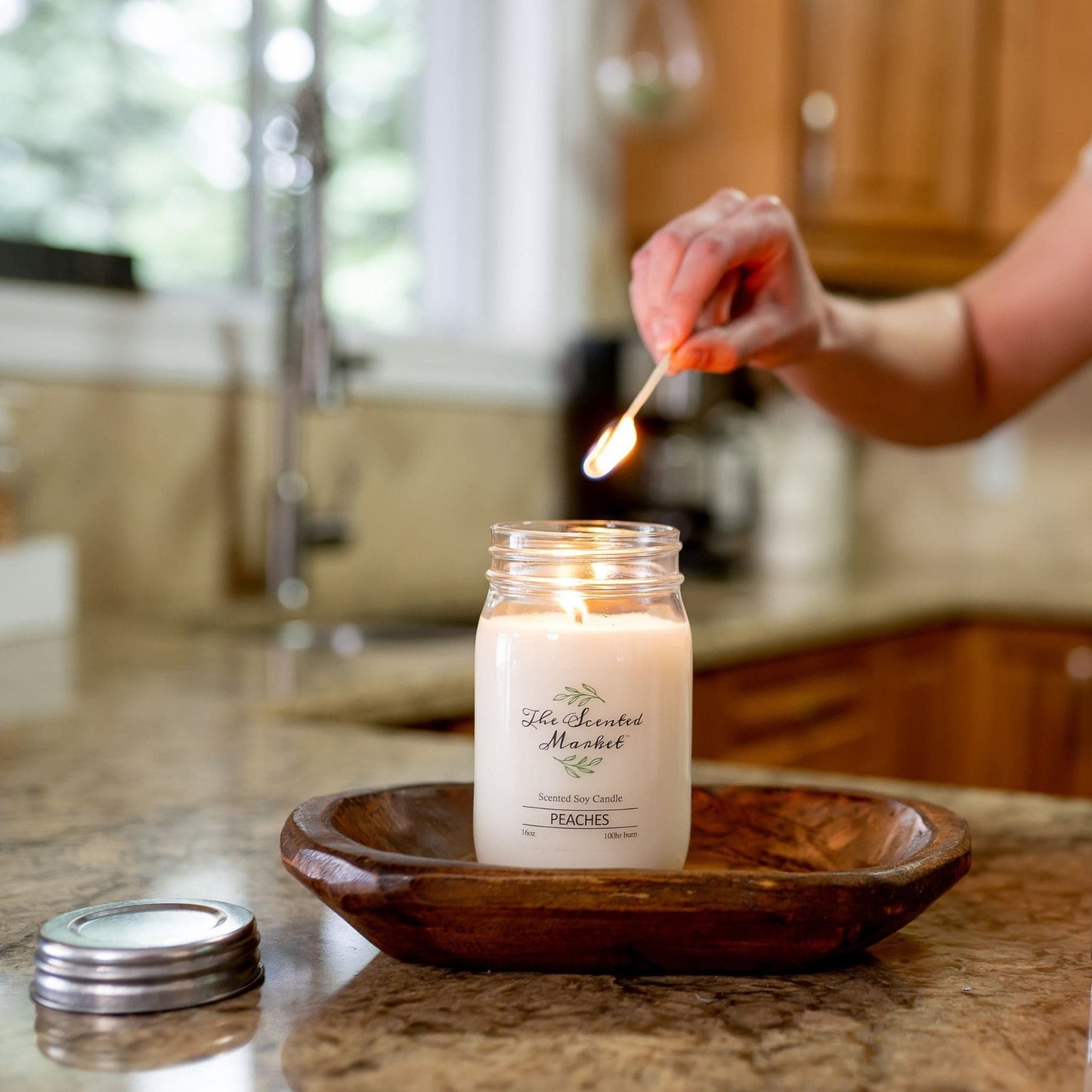 PEACHES Soy Wax Candle 16 oz