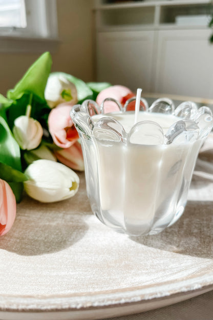 Glass Tulip Bulb Candle – Elegant Floral-Inspired Soy Wax Candle