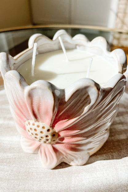 Daisy Flower 3-Wick Candle – Fresh & Floral Scented Candle for Home Décor