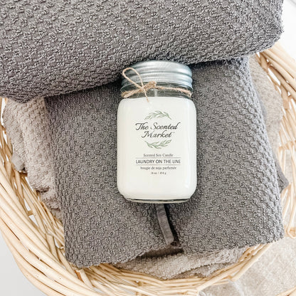 LAUNDRY ON THE LINE Soy Wax Candle 16 oz